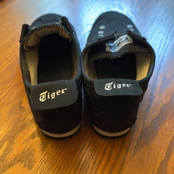 Onitsuka Tiger by Asics Black Casual Sneakers - Picture 4 of 7